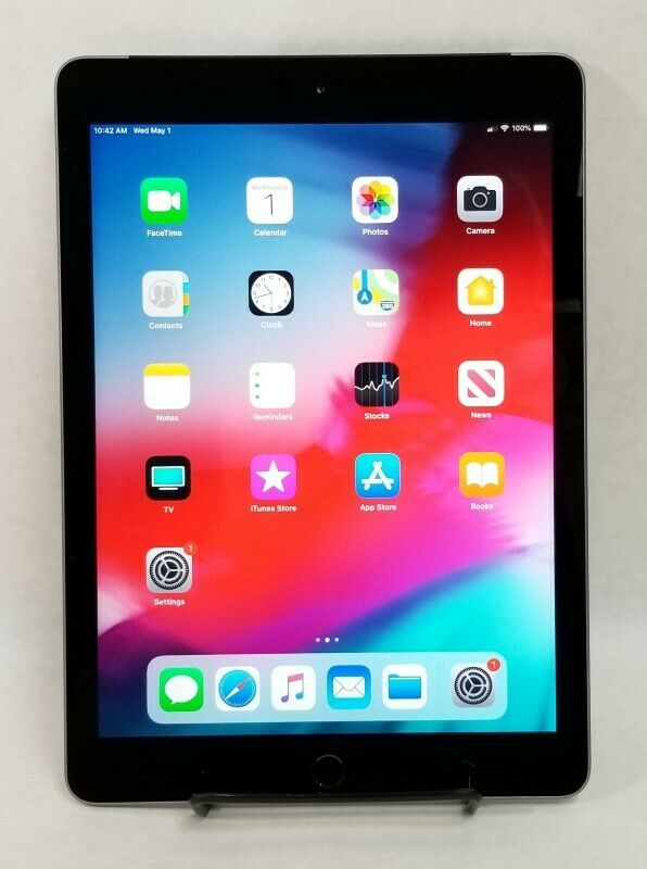 Apple iPad 5th Generation, 9.7in (32GB) Wi-Fi Retina Touch ID - iOS 16