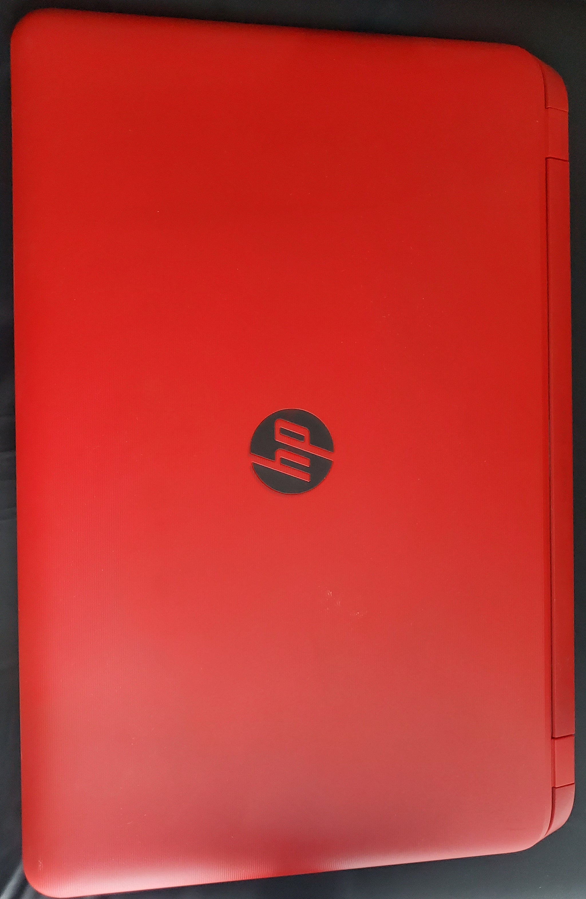 Rare RED HP Pavilion 17.3