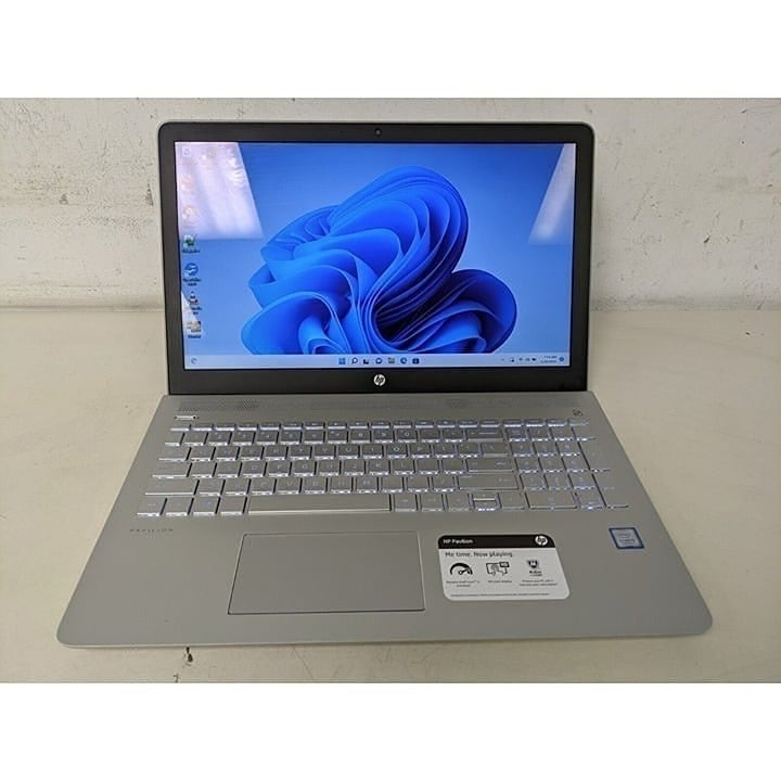 HP Pavilion 15-cc023cl TOUCHSCREEN Laptop, Intel Core i5