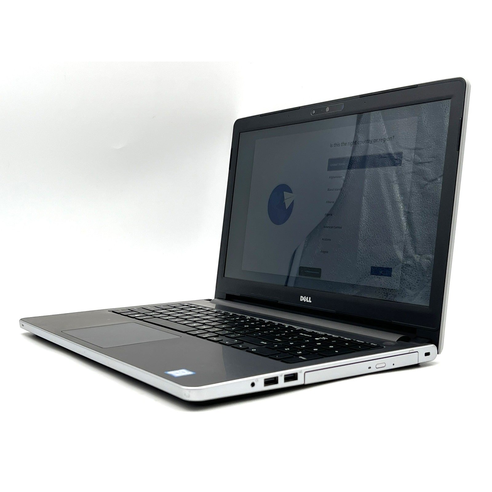 Dell ノートPC Inspiron 5559 Core i5 8GB Dell Inspiron 5559 - i5-6200U · AMD Radeon R5 M335 · 15.6”, HD