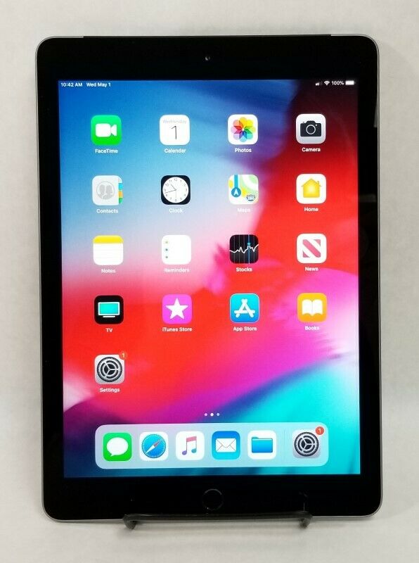 Apple iPad 5th Gen - 32GB Wi-Fi, Touch ID 9.7 deals