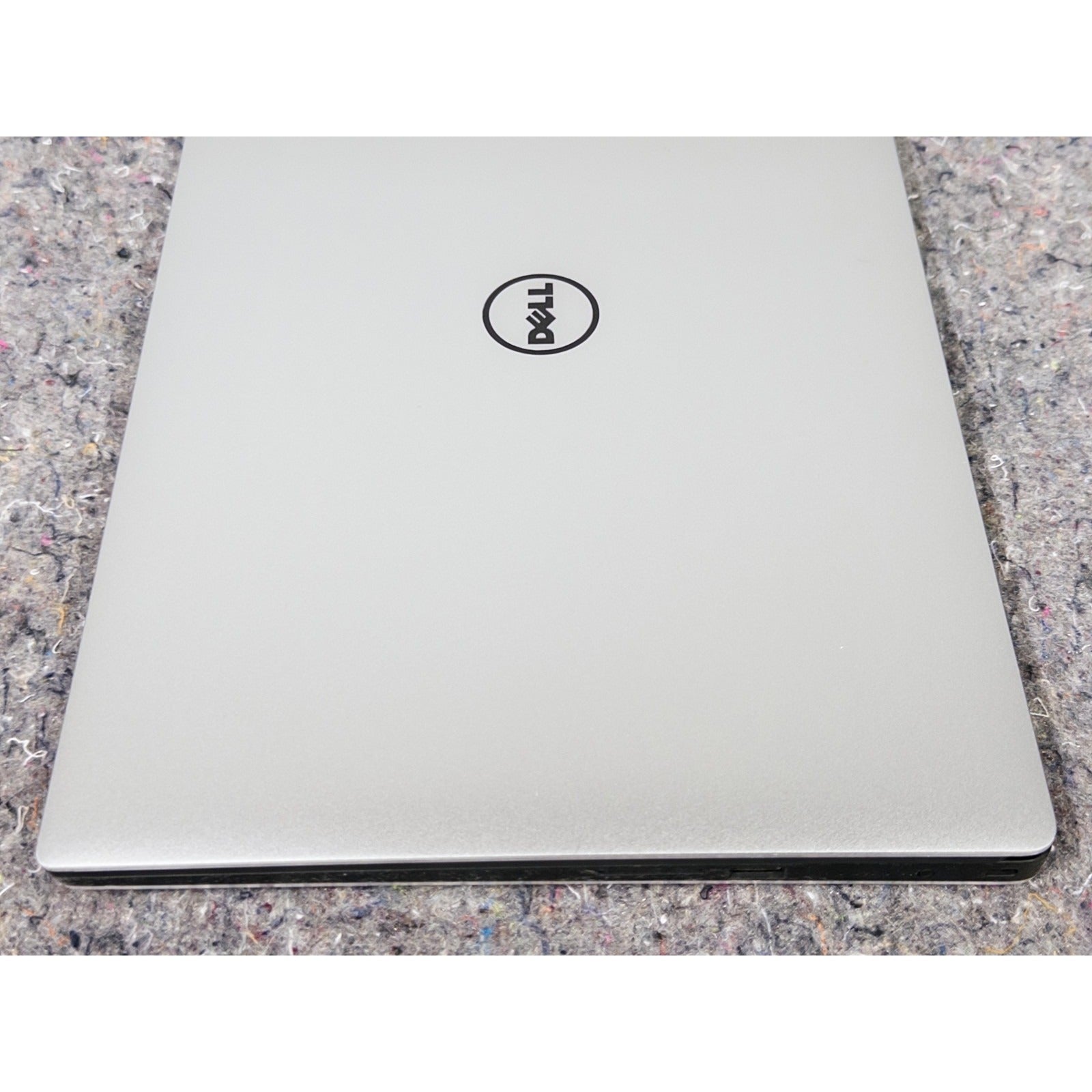 DELL Inspiron 7577 i7-7700HQ / GTX 1060