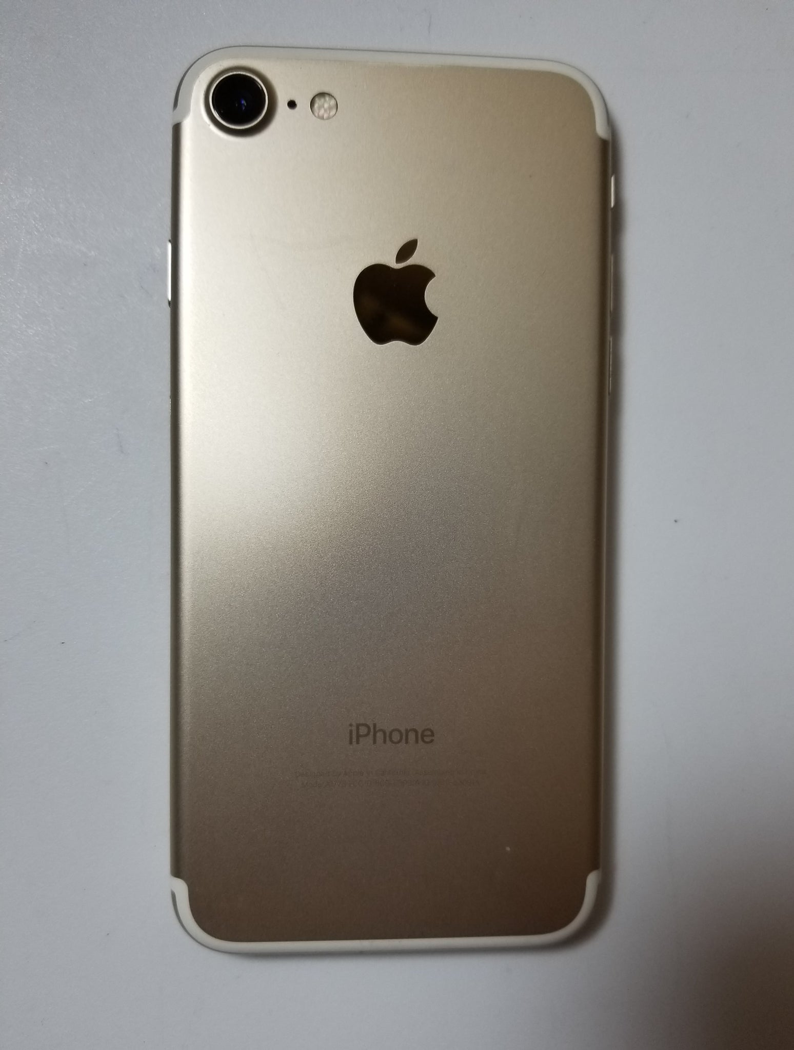 Apple iPhone 7 (128GB) 4.7